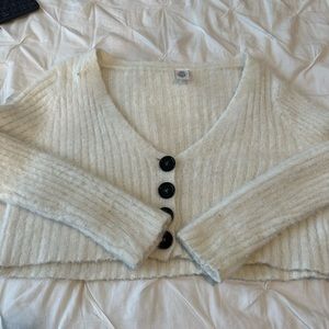 Urban Outfitters cropped fuzzy cardigan size M